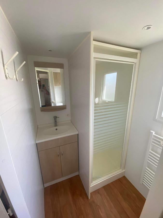 Mobil-Home 4/6 Personnes , Terrasse Couverte ,Piscine Chauffee . Biville-sur-Mer Zewnętrze zdjęcie